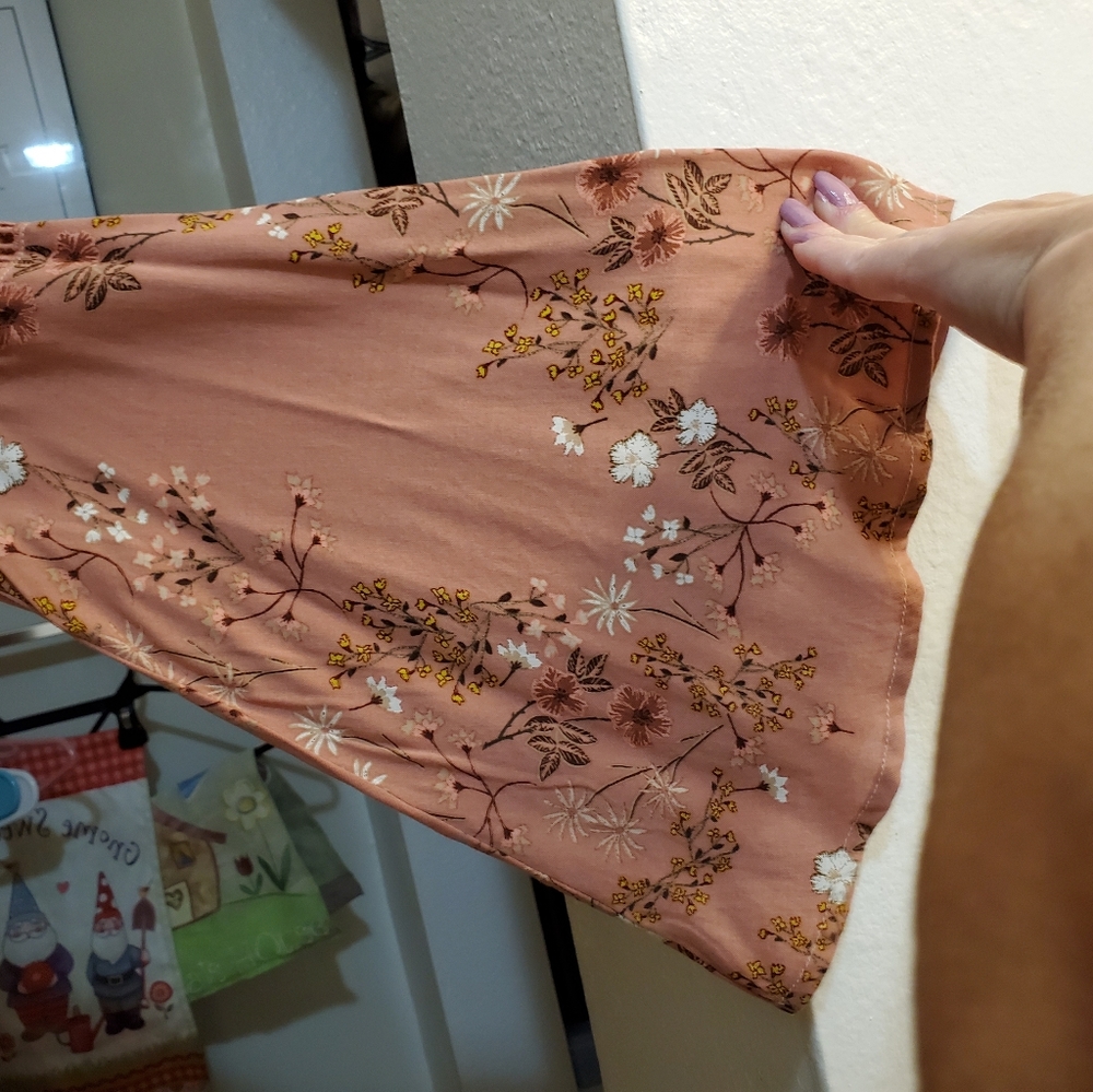 Dress - Picture 7 of 7